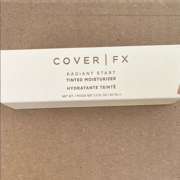 COVER FX Other - NIB Cover FX Radiant Start Hydrating Moisturizer shade 2
